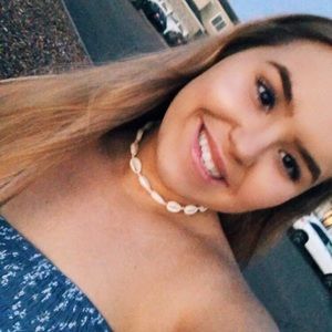 Meet your Posher, Jenna